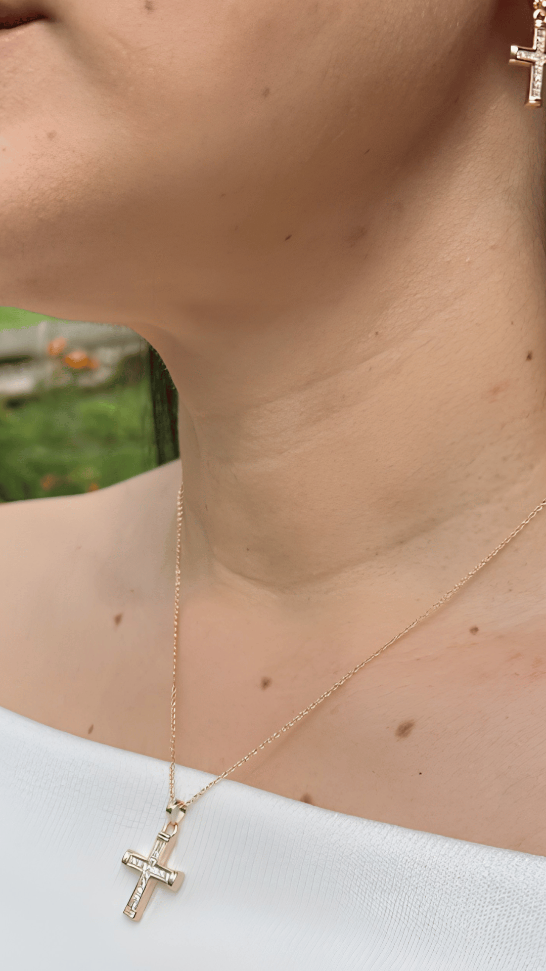 Conjunto Aretes y Cadena Cruz Baño Rodinado
