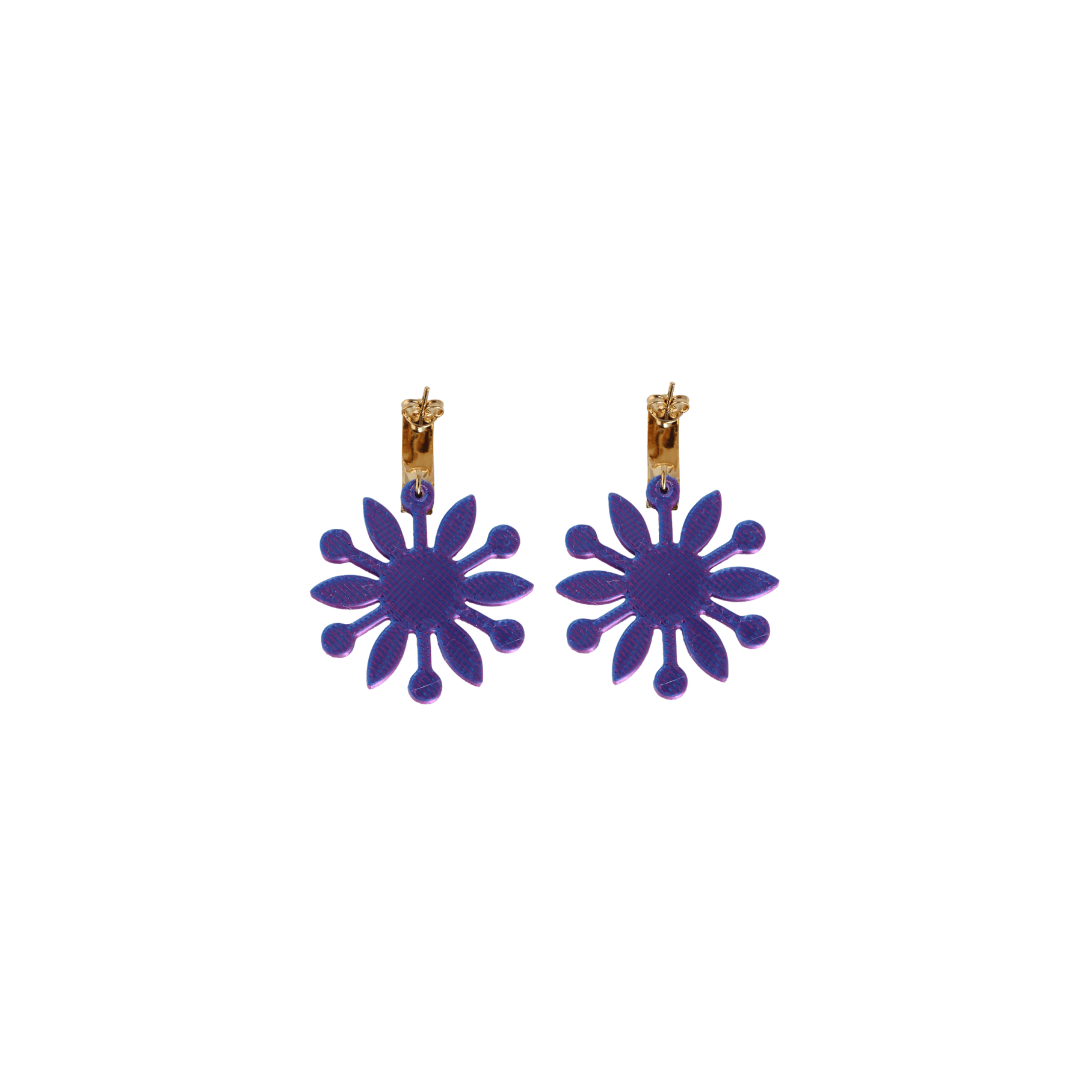 Aretes 3D Flor y Baño de Oro 24k