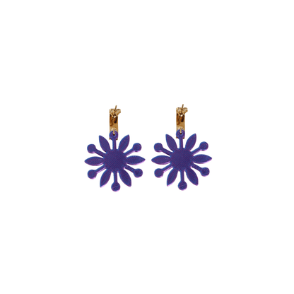 Aretes 3D Flor y Baño de Oro 24k