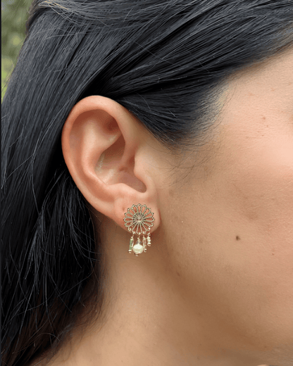 Arete Flor Baño en Oro 24k