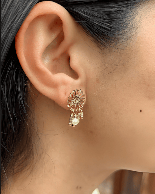 Arete Flor Baño en Oro 24k