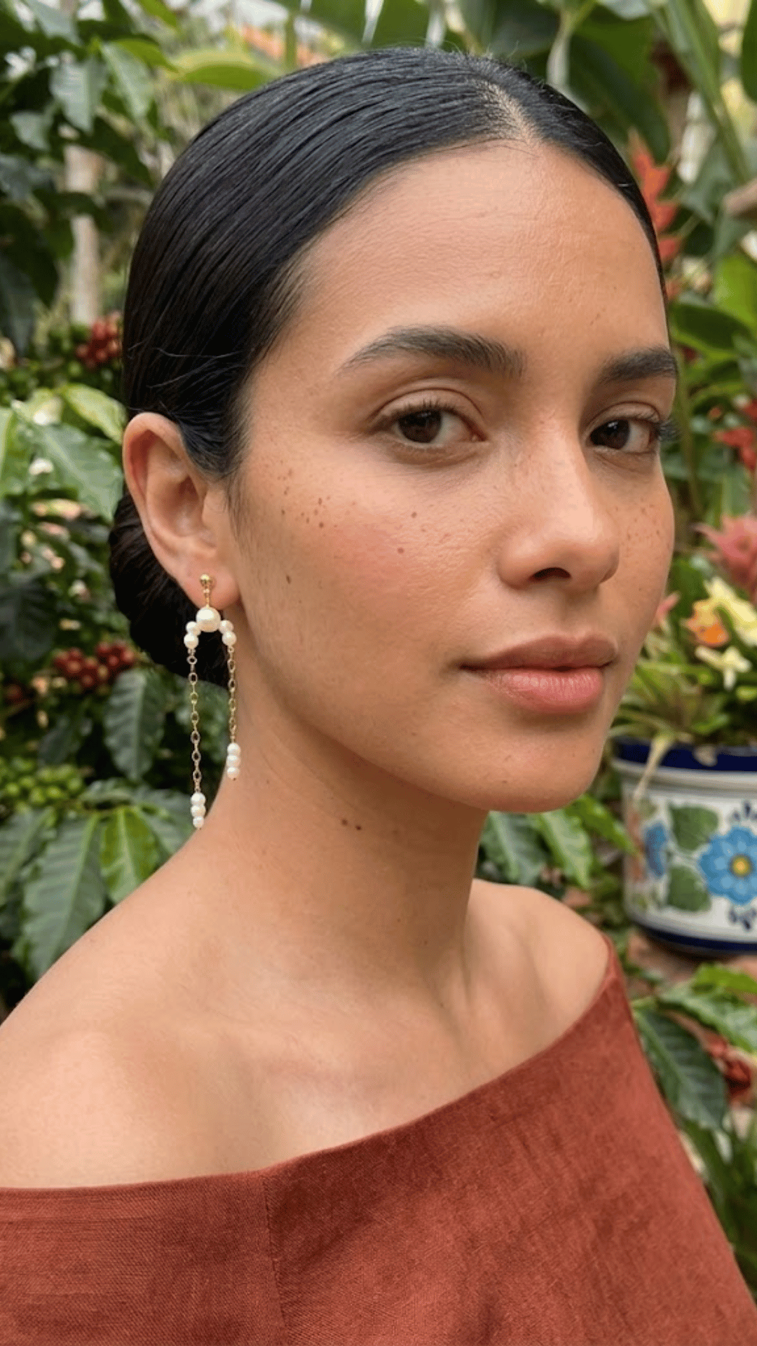 Aretes Con Baño de Oro 24 Kilates y Vidrio Perlado