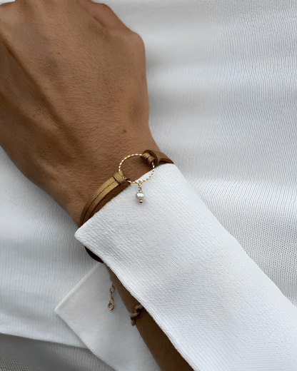 Pulsera Cuero y Baño en Oro 24K